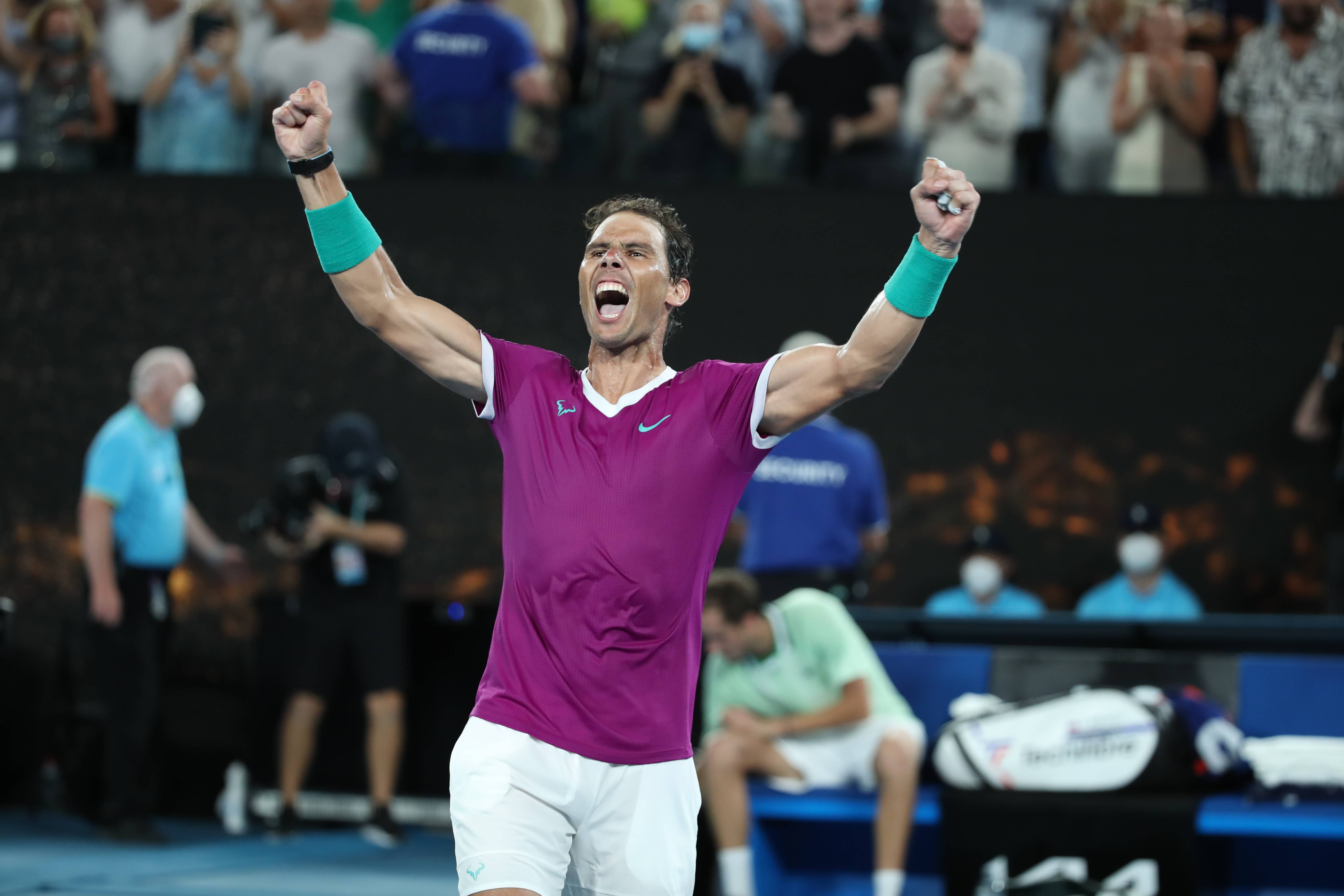 西班牙网球队横扫澳大利亚网球队，纳达尔关键制胜