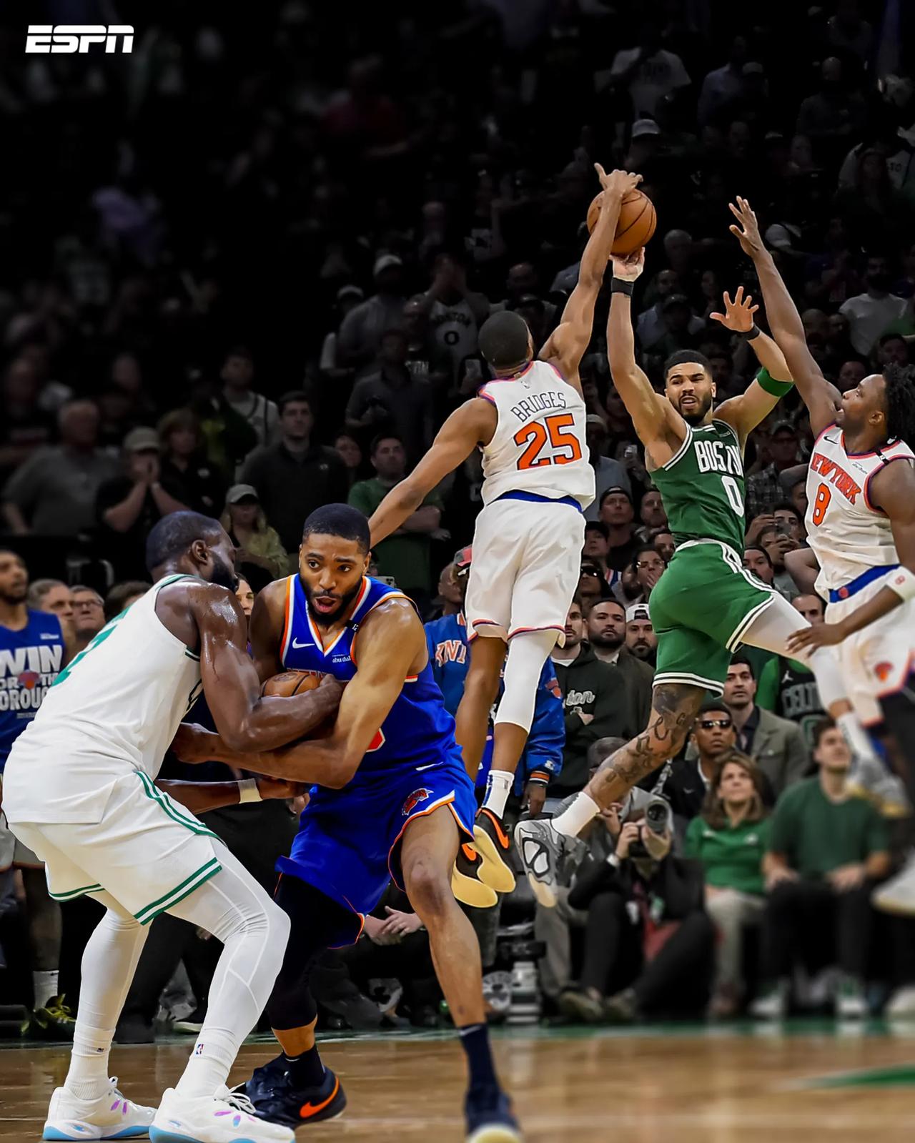 尼克斯碾压鹈鹕,费沃斯惊艳世界 尼克斯碾压鹈鹕,费沃斯惊艳世界