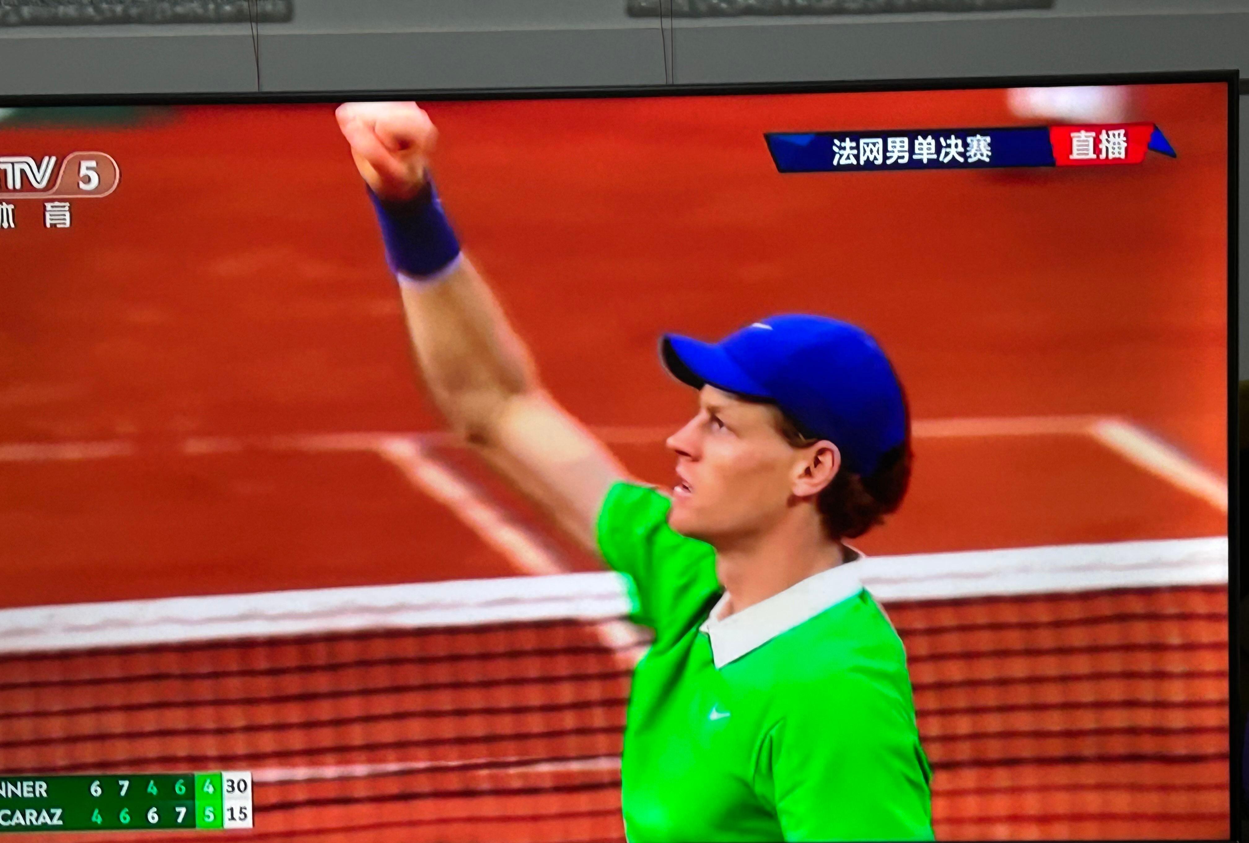 关于法国网球队碾压意大利网球队，瓦林卡关键制胜的信息