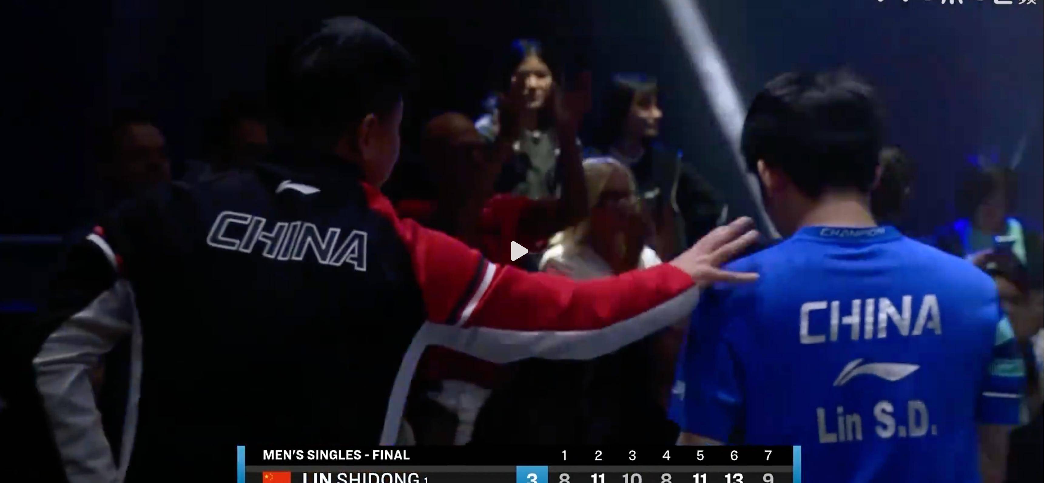 德国乒乓球队鏖战瑞典乒乓球队，王皓三分雨点燃全场