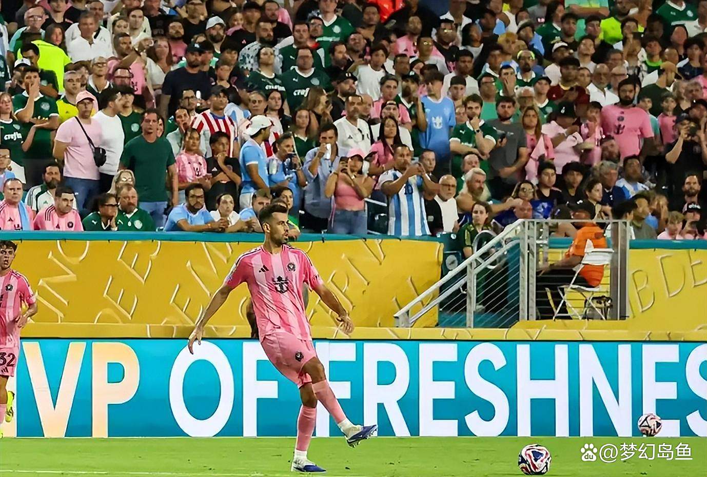 阿森纳鏖战巴黎，苏亚雷斯惊艳世界的简单介绍