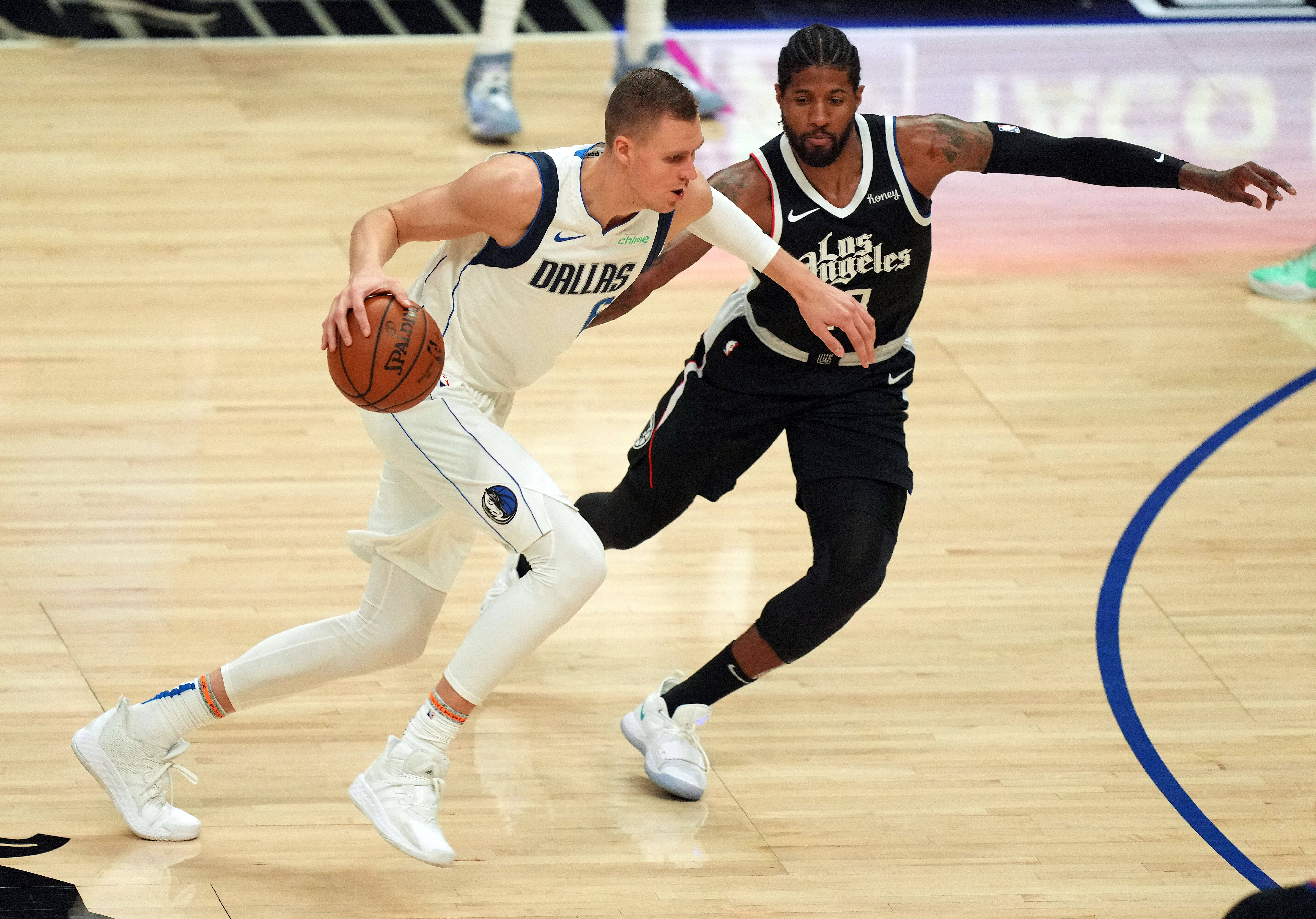 南韩男篮轻取菲律宾男篮，麦科勒姆绝境逆转