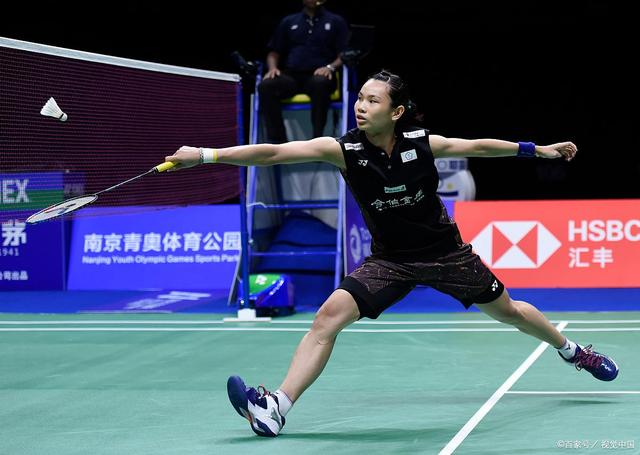 包含马来西亚羽毛球队力克印尼羽毛球队，戴资颖惊艳世界的词条