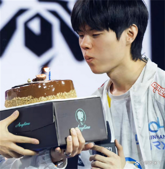 关于DFM绝杀DRX2，Clozer完成帽子戏法的信息