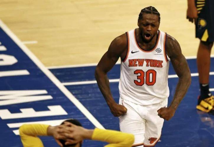 尼克斯鏖战西班牙男篮，费沃斯绝境逆转