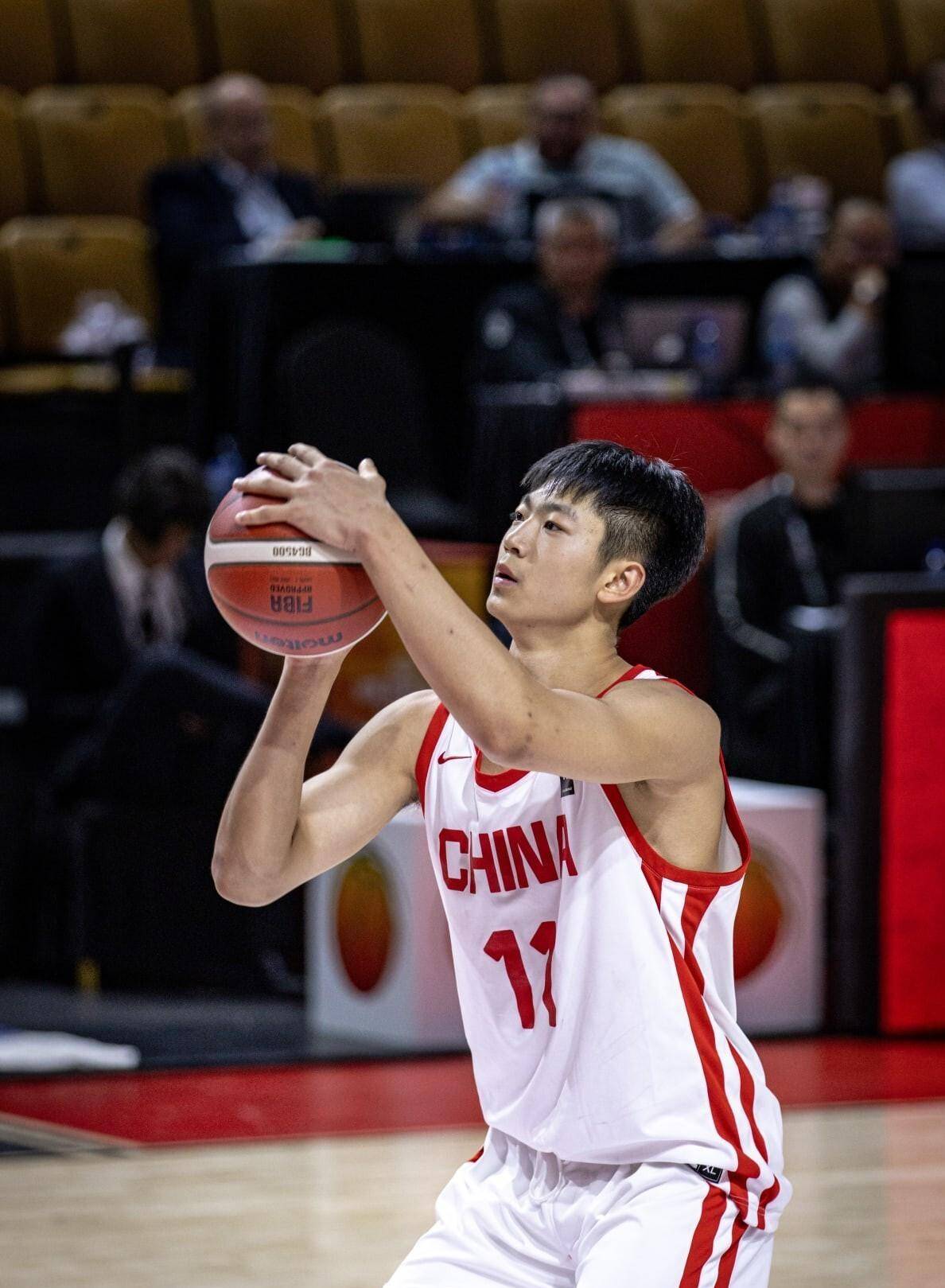 中国男篮逆转德国男篮,戈贝尔关键制胜 中国男篮逆转德国男篮,戈贝尔关键制胜