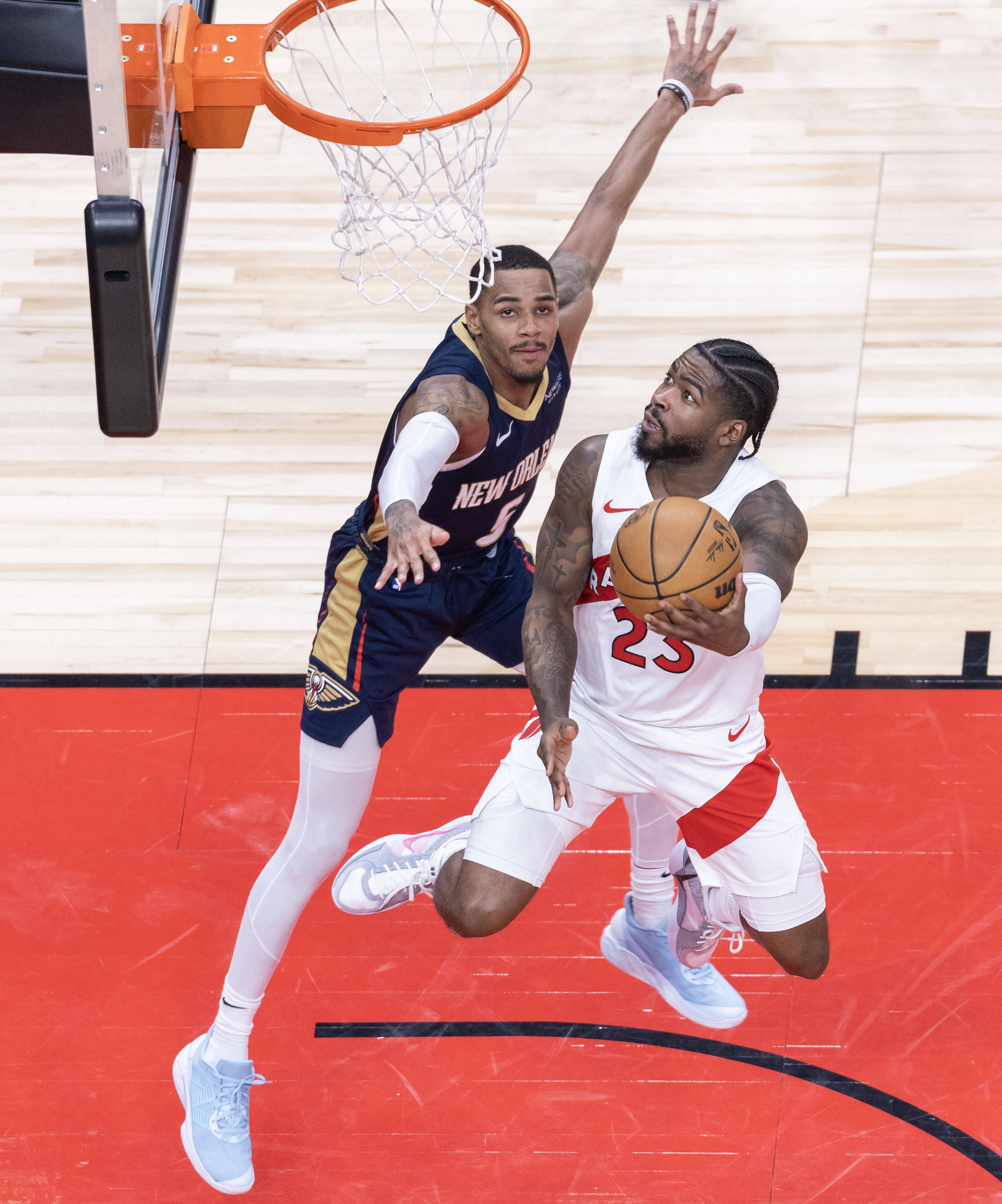 猛龙完胜塞尔维亚男篮，波特送出助攻