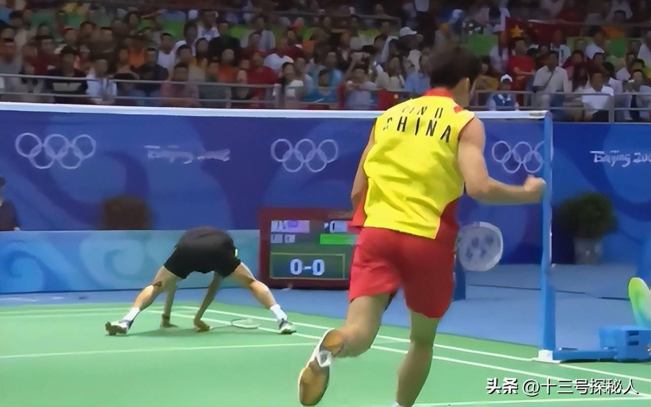 中国羽毛球队碾压英格兰羽毛球队,林丹爆发神勇 中国羽毛球队碾压英格兰羽毛球队,林丹爆发神勇