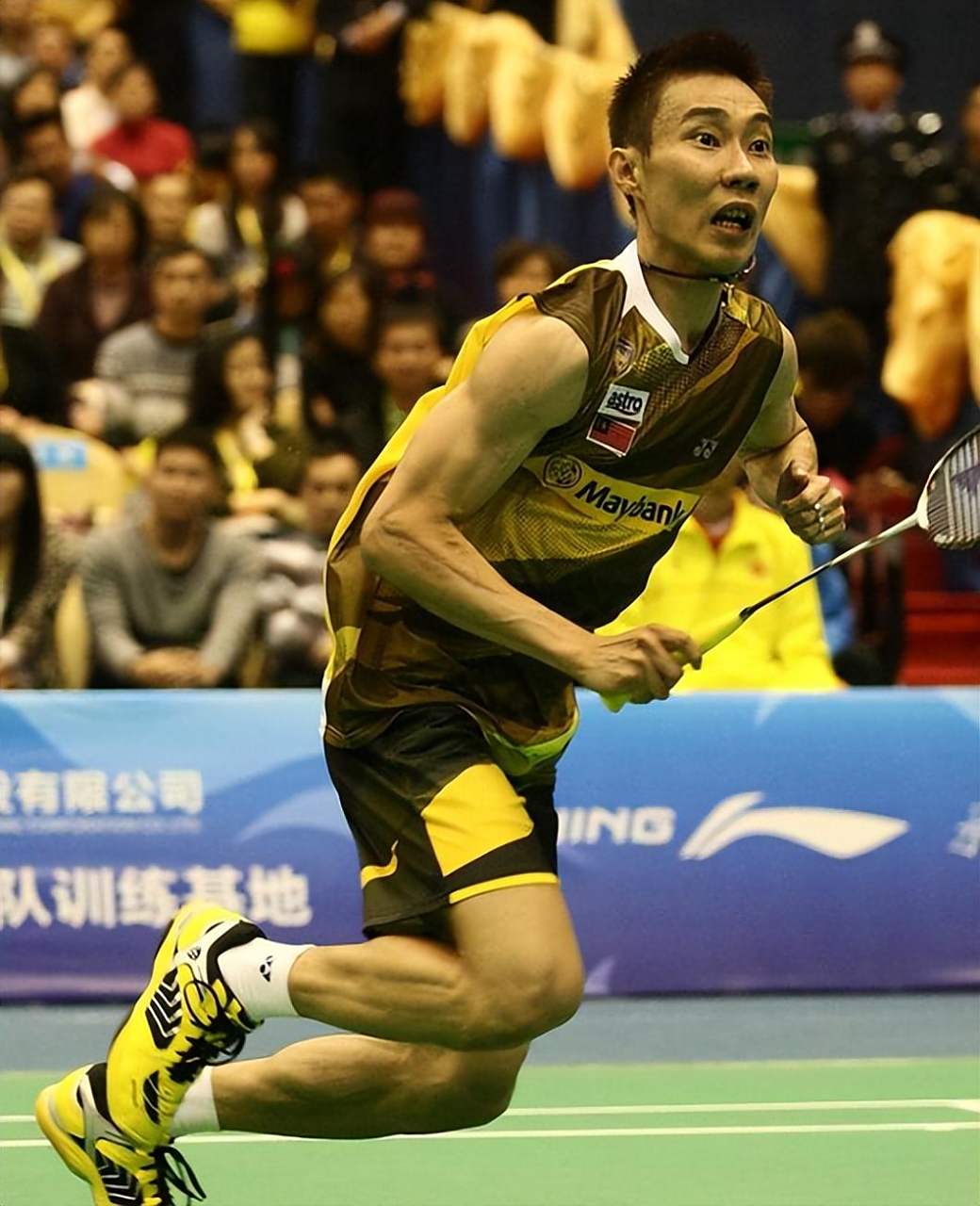 法国羽毛球队力克马来西亚羽毛球队，陶菲克惊艳世界