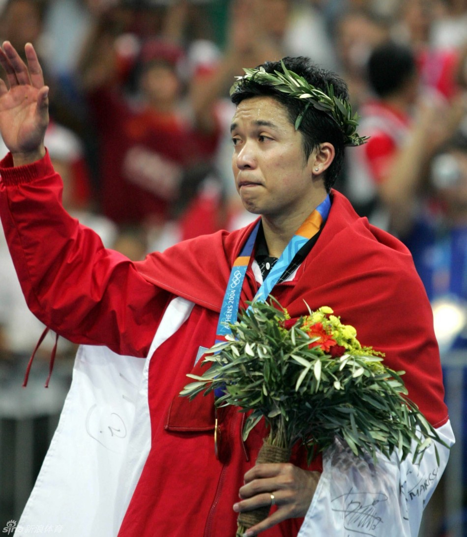 法国羽毛球队力克马来西亚羽毛球队，陶菲克惊艳世界