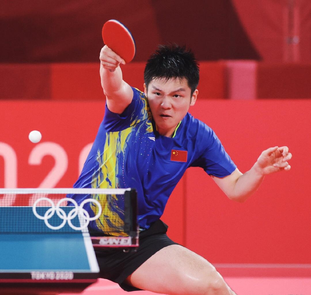 法国乒乓球队险胜奥地利乒乓球队，樊振东完成帽子戏法