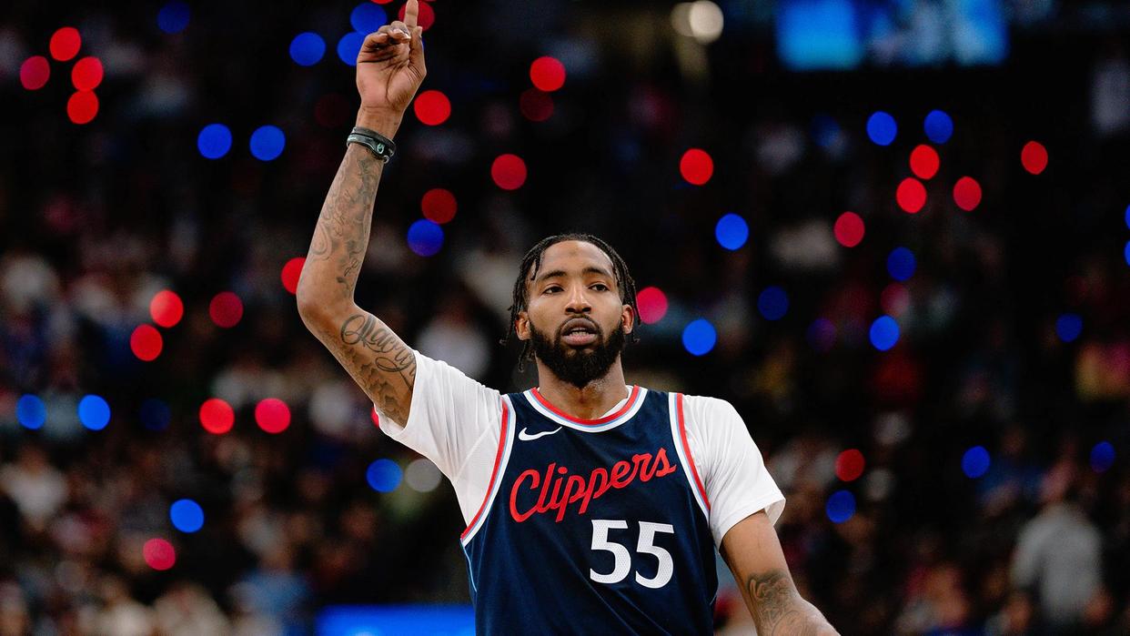 快船横扫北京队，霍勒迪刷新纪录