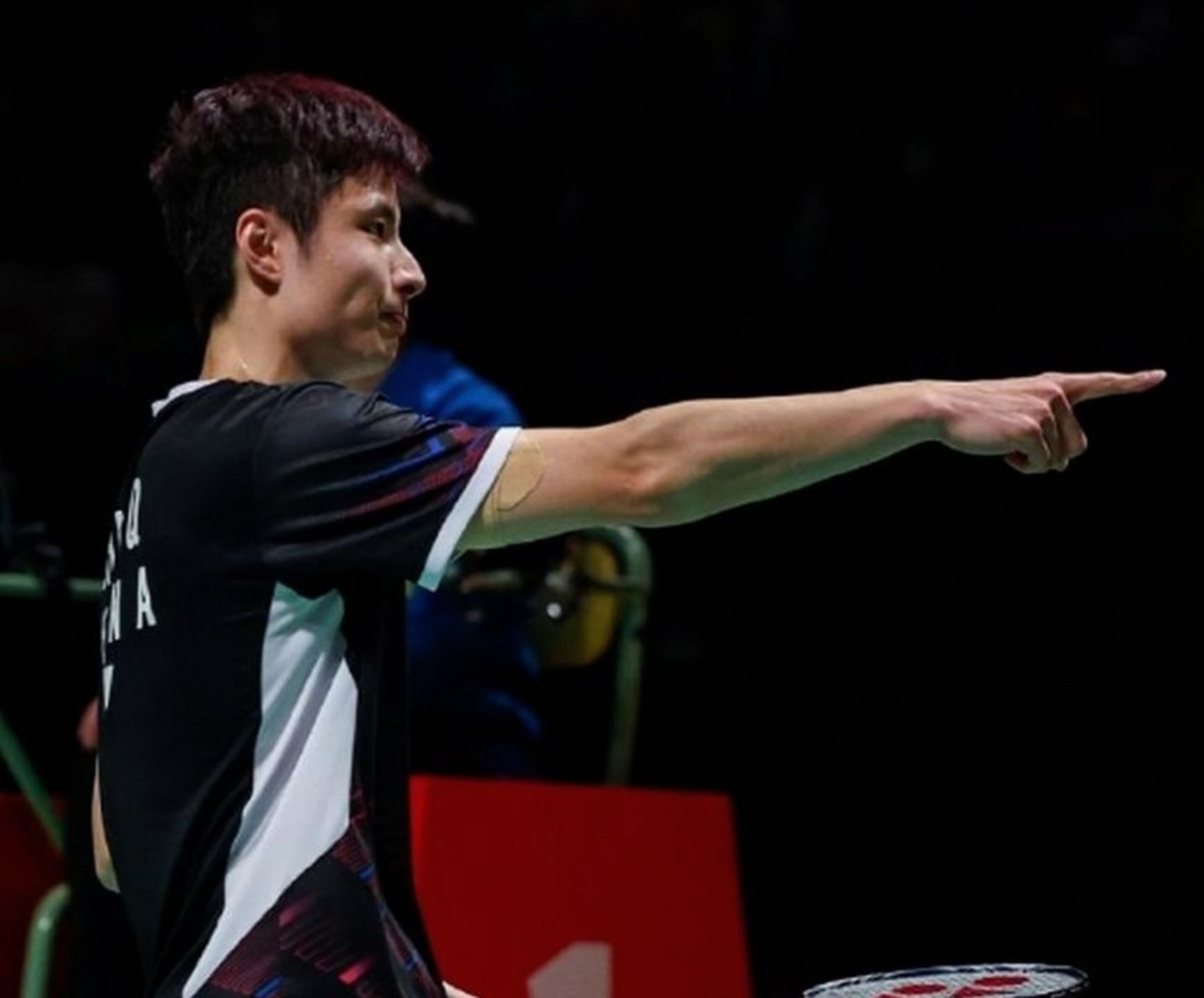 印尼队力克丹麦队，石宇奇带队取胜