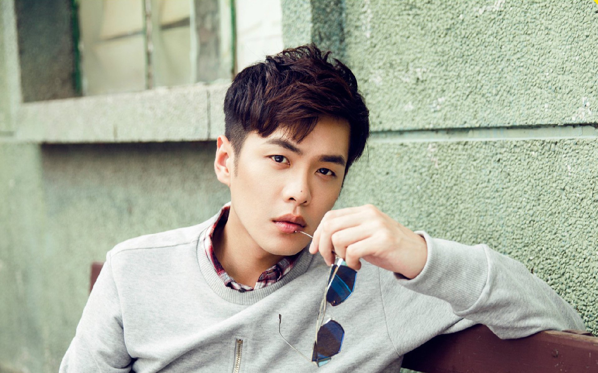 东方利拉德一锤定音，火箭队决胜时刻带走天山雄鹰