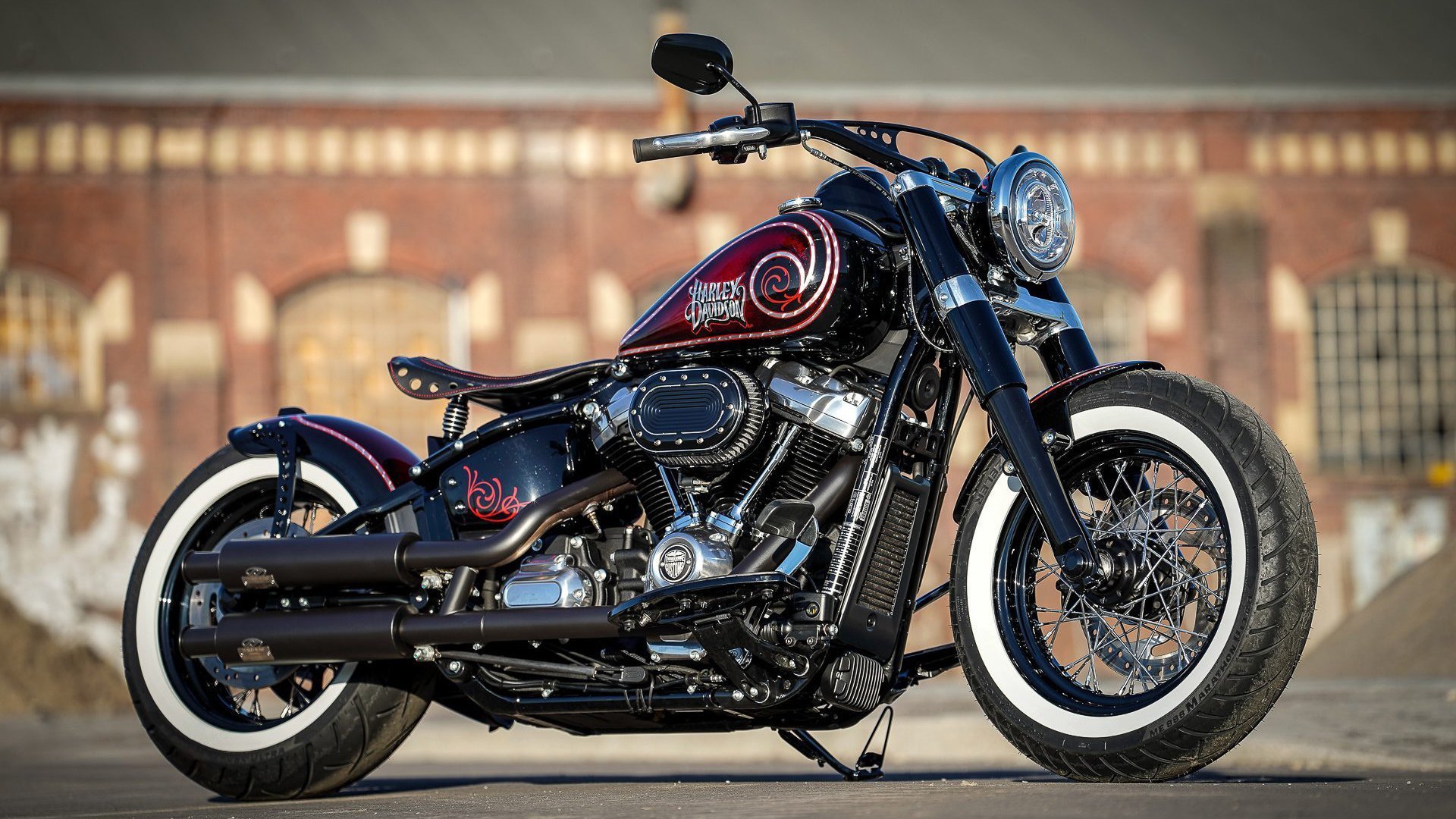 夜幕下的英雄，或，满分乔治与蓝色王朝